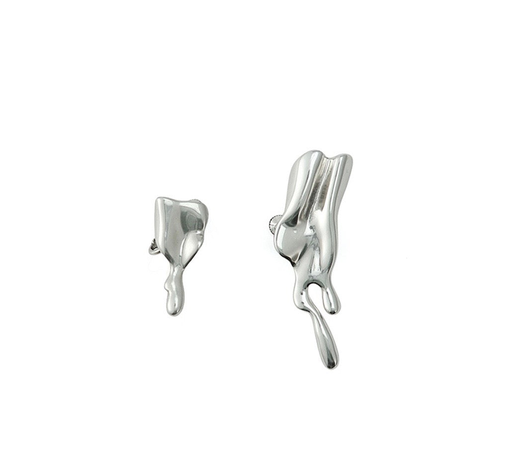 MOON WILD-Liquid Elegance Ear Cuff