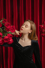 CIGALONG-Pearl Bloom Necklace