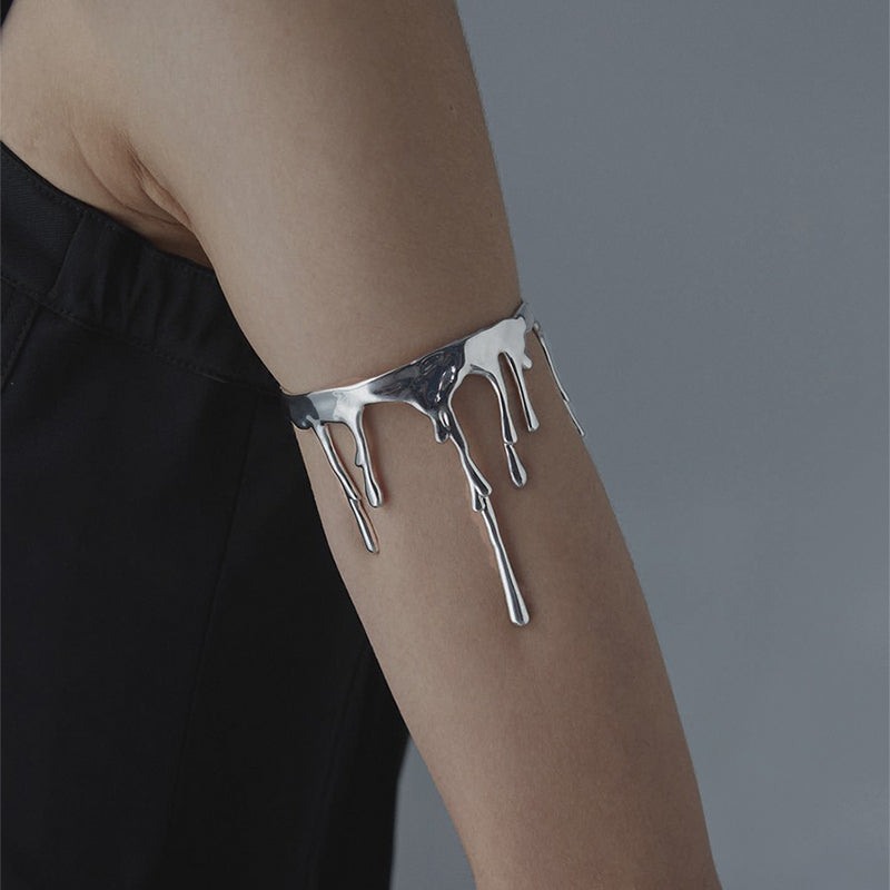 MOON WILD- Melting Grace Cuff