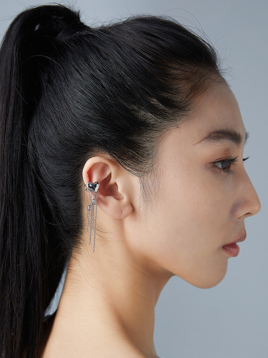 MOON WILD-Right Side Heart Chain Ear Cuff