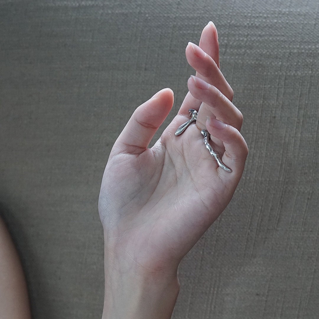 MOON WILD-Streamline Sculpt Ring