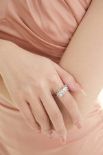 MOON WILD-Ribbon Curve Ring