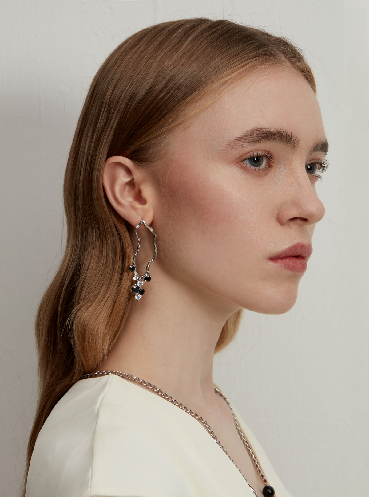 CIGALONG-Flowing Stone Drop Earrings