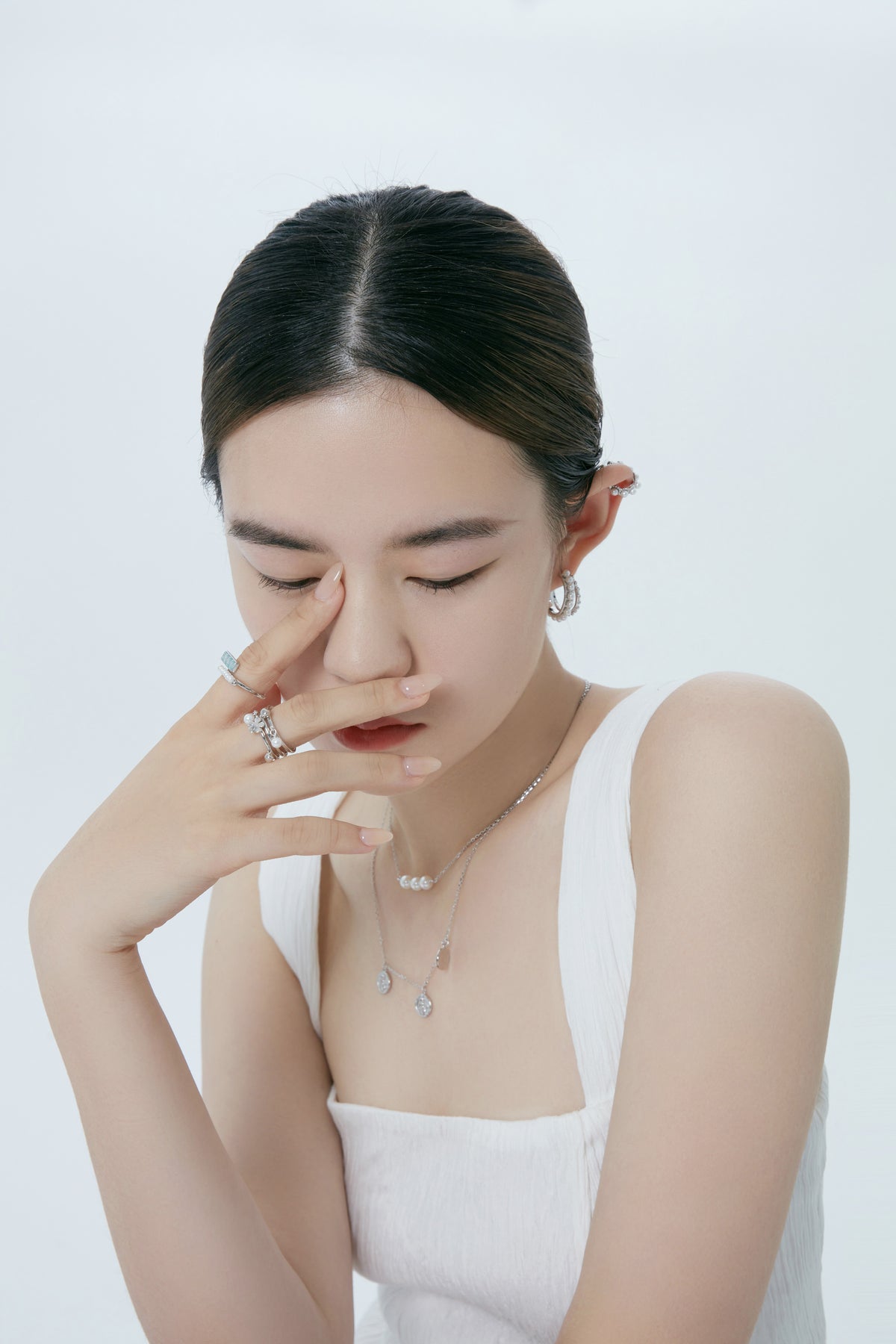 CIGALONG-Refined Elegance Double-Layer Shell Pearl Earrings