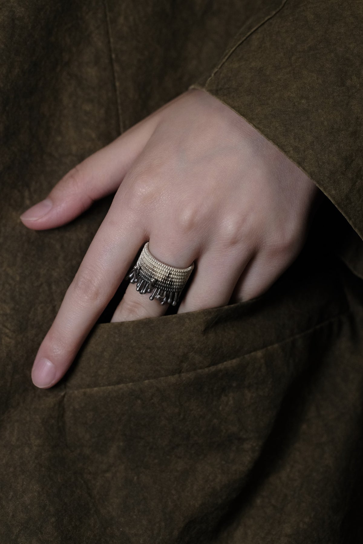 SERIOUSLY NEW-Fringe Texture Adjustable Ring