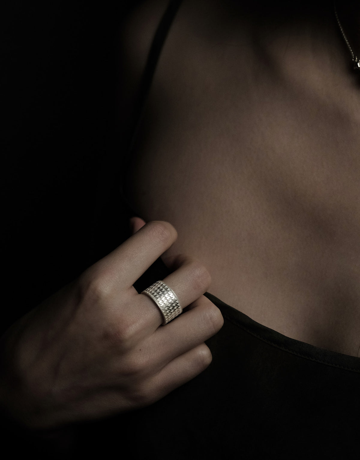 SERIOUSLY NEW-Ivory Houndstooth Ring