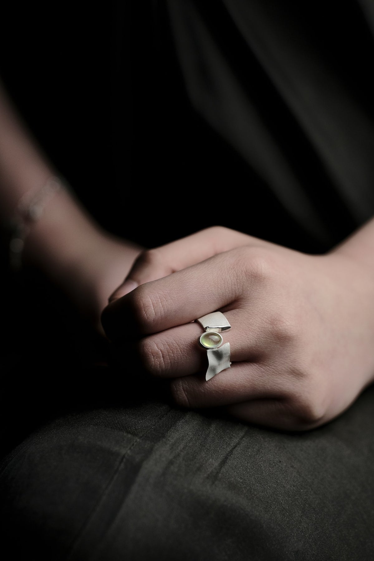 SERIOUSLY NEW-Featherstone Adjustable Ring