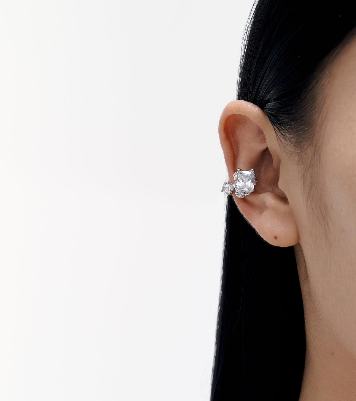 BOONEE-Phantom Series, Heart-shaped Zircon Asymmetrical Ear Cuff