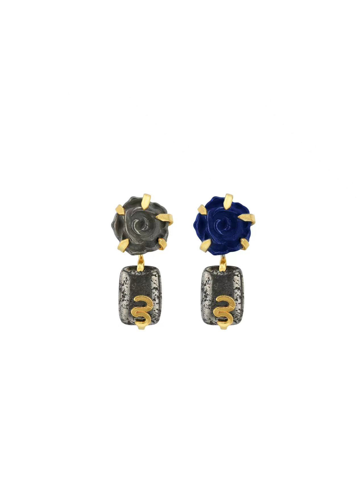 daartemis—Two-tone rose stud earrings